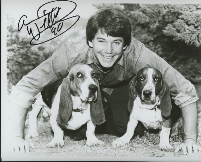 Lot 120: Happy Days Anson Williams signed photo