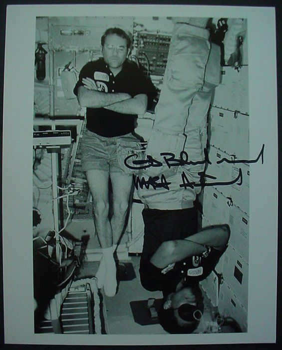 Lot 148: Guion Bluford signed nasa photograph