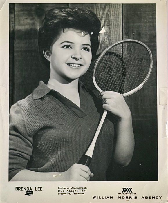 Lot 167: Singer Brenda Lee signed talent agency photo