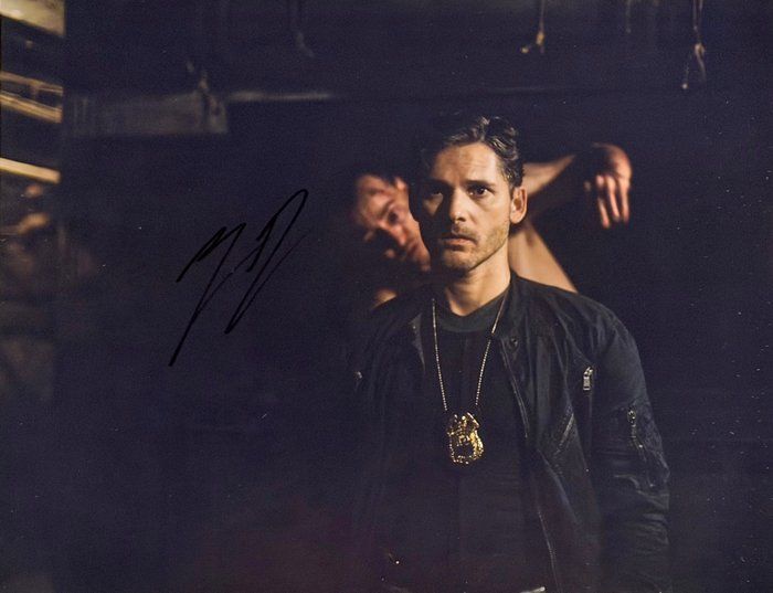 Lot 176: Deliver Us from Evil Eric Bana signed movie photo