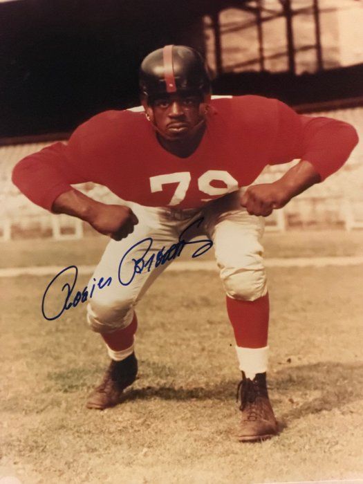 Lot 207: NY Giants Rosey Brown signed photo