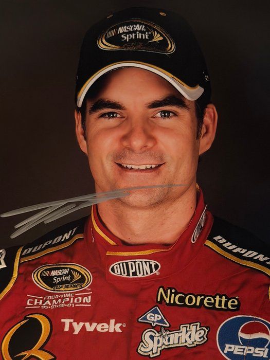 Lot 239: NASCAR Champion Jeff Gordon signed photo