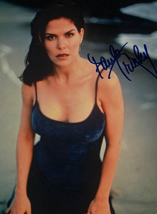Lot 258: Pacific Blue Paula Trickey signed photo