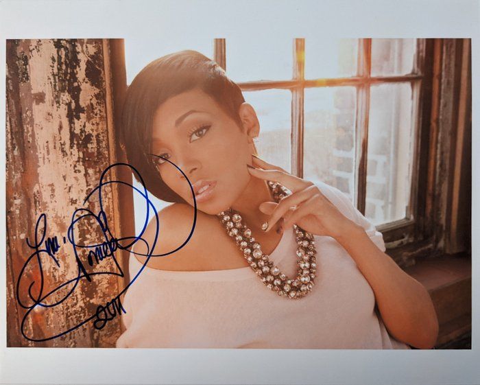Lot 276: Grammy Award-winning artist Monica Denise signed photo