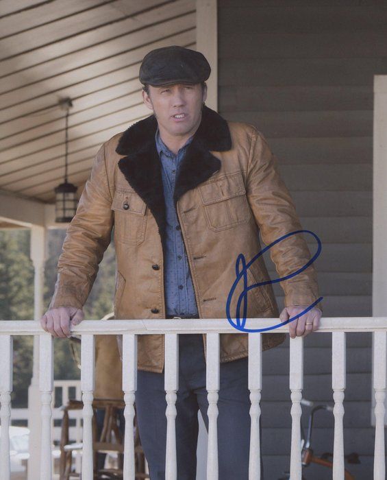 Lot 287: Fargo Jeffrey Donovan signed photo