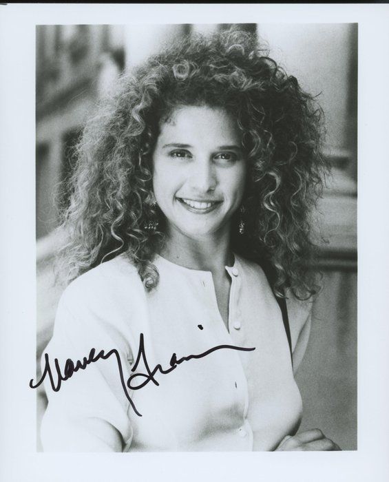 Lot 297: Last Man Standing Nancy Travis signed photo