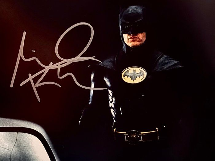 Lot 307: Batman Michael Keaton Signed Photo