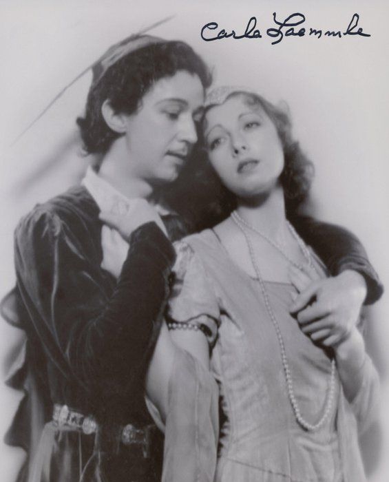 Lot 357: Dracula Carla Laemmle signed photo