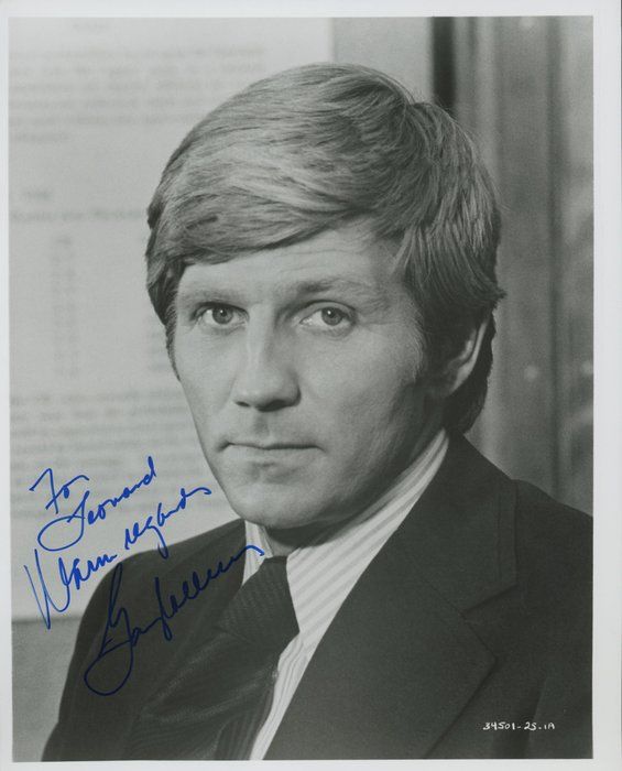 Lot 392: Born Free Gary Collins signed photo
