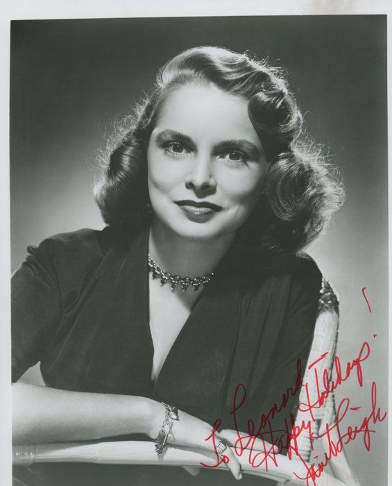 Lot 457: Psycho Janet Leigh signed photo