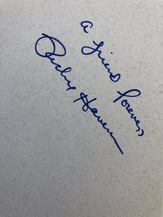 Lot 490: Woodstock Performers  Grace Slick and friends signature collection