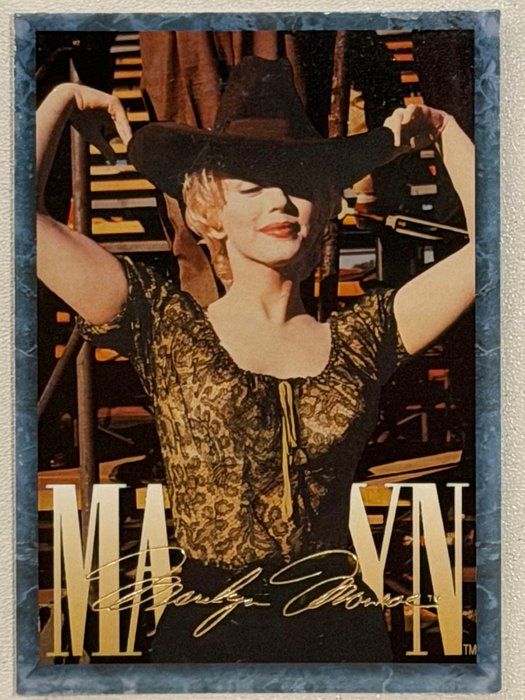 Lot 497: Marilyn Monroe 1993 Collector Card