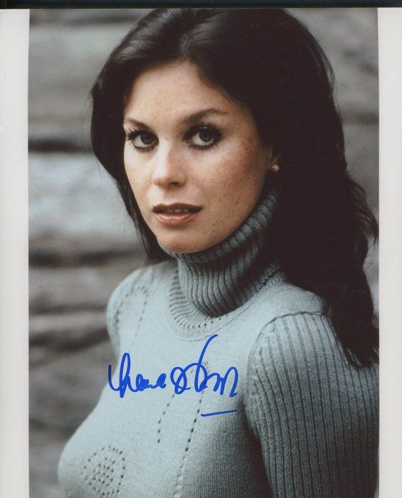 Lot 501: Bond Girl Lana Wood signed photo