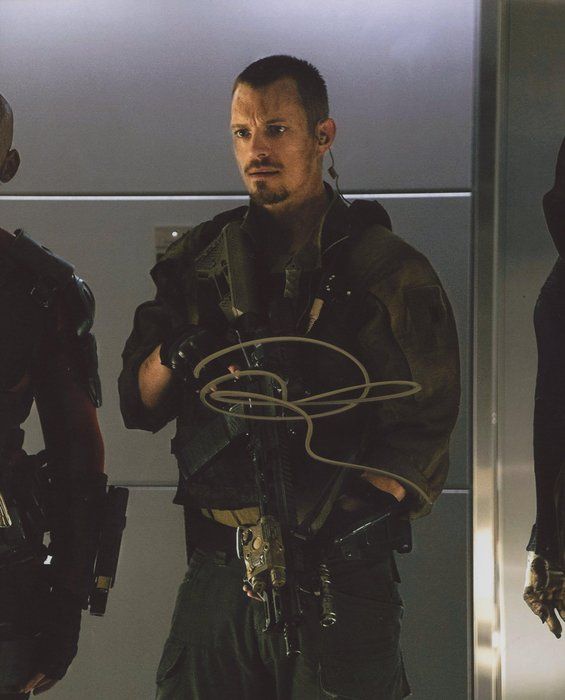 Lot 513: Suicide Squad Joel Kinnaman signed photo