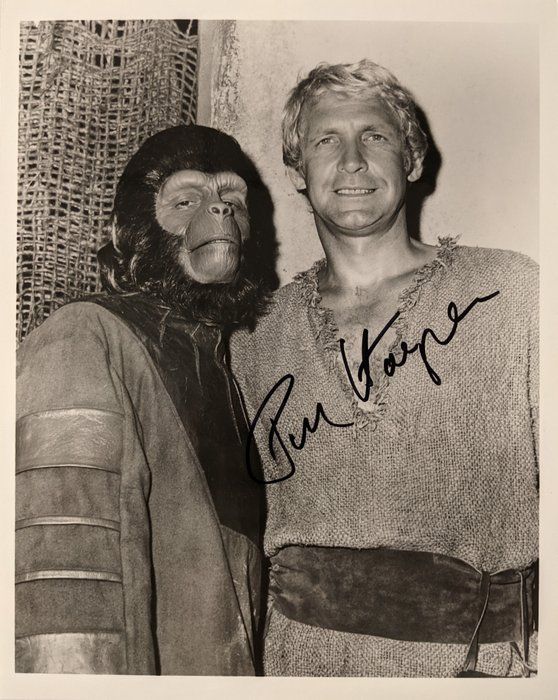 Lot 555: Planet of the Apes Ron Harper signed photo