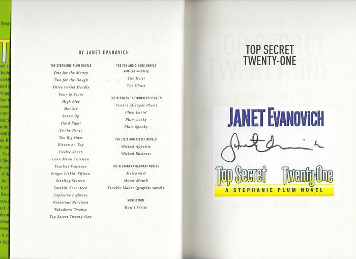 Lot 571: Top Secret Twenty-One: A Stephanie Plum Novel Janet Evanovich signed book
