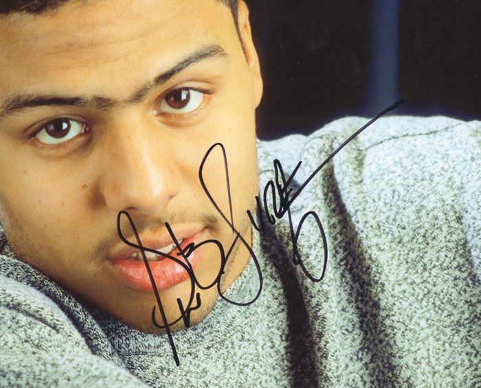 Lot 586: Al B. Sure signed photo
