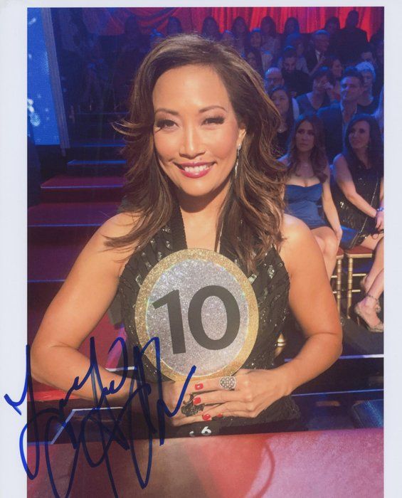Lot 642: Dancing With The Stars Carrie Ann Inaba signed photo