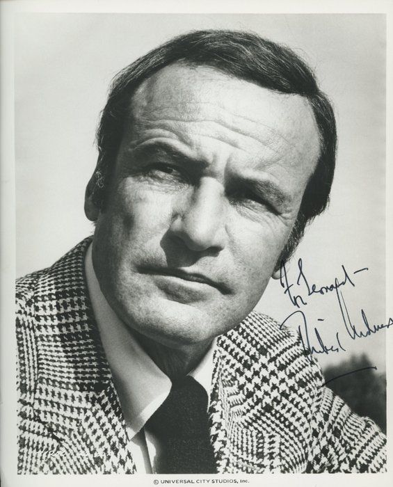 Lot 651: 6 Million Dollar Man Richard Anderson signed photo