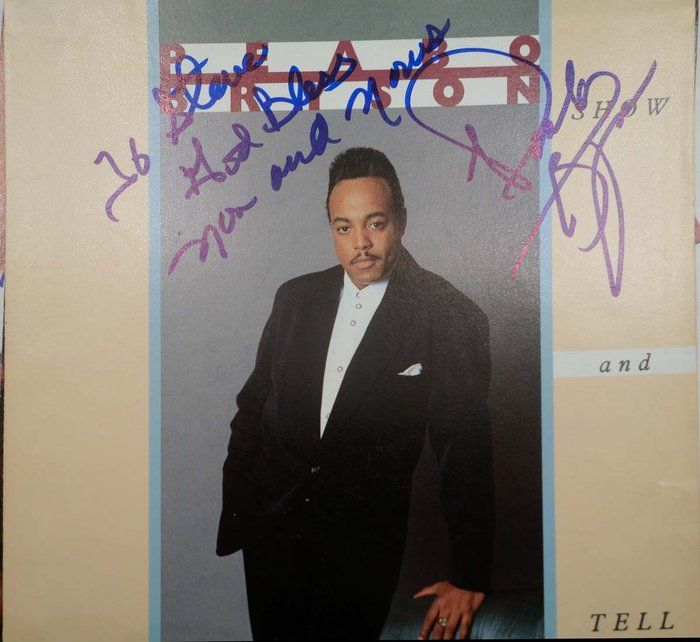 Lot 716: Peabo Bryson signed 45 sleeve