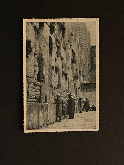 Lot 380: Vintage The Wailing Wall Jerusalem Post Card