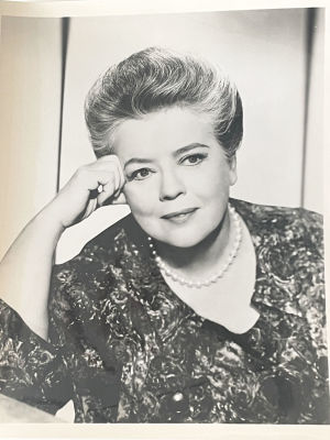 Frances Bavier photo. 8x10 inchesFrances Elizabeth Bavier was an American stage and television 