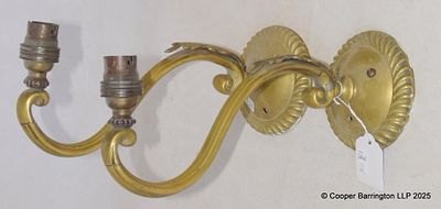 A Pair of Vintage Brass Wall Lights with Scroll Decoration. (2 Items)