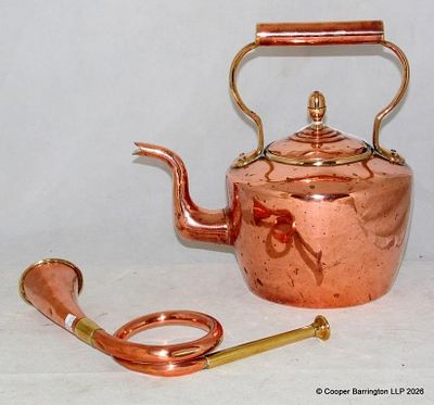 Large Antique Copper Kettle & Hunting Horn. Large Antique Copper Kettle with Acorn Finial and a 