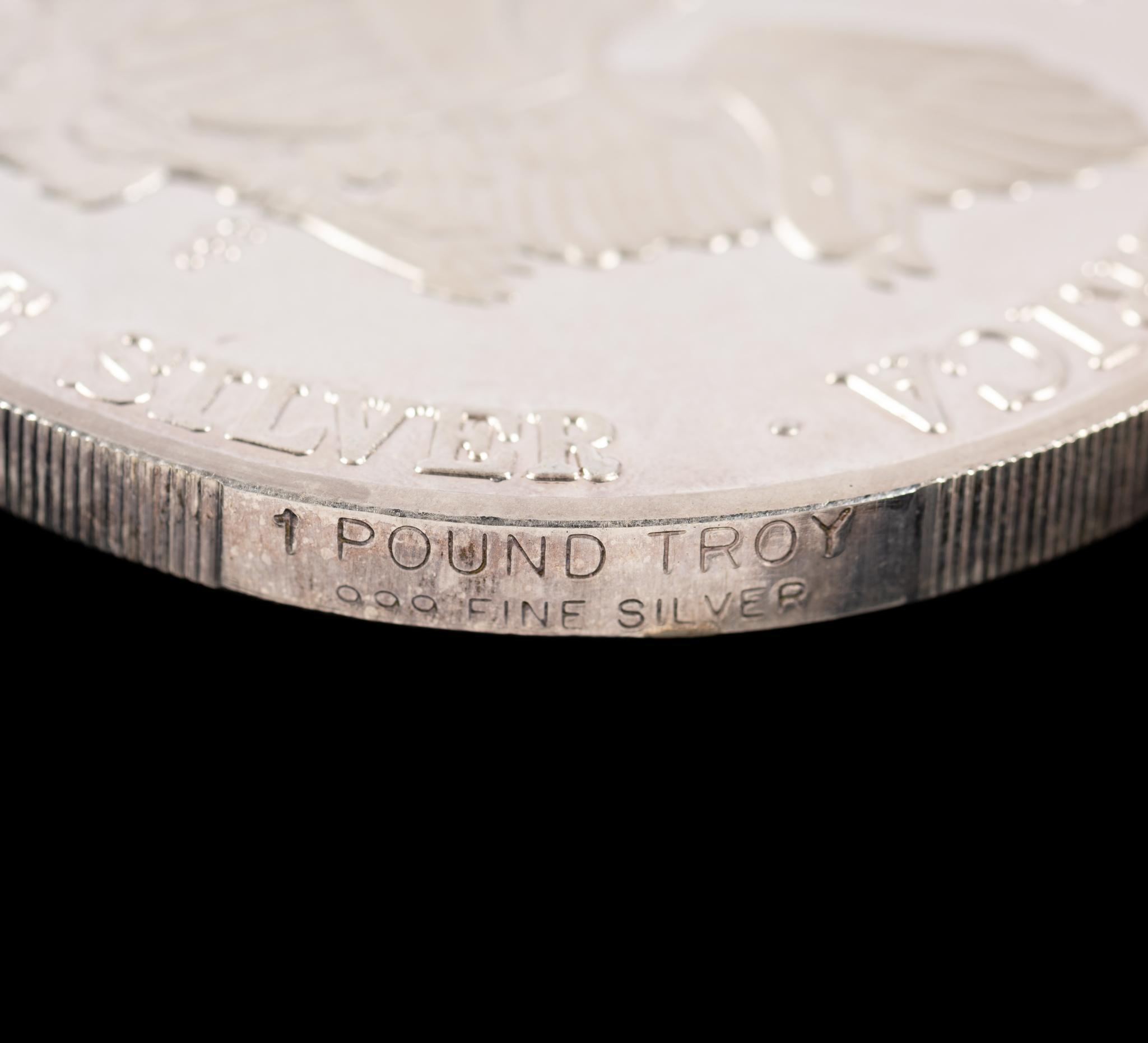 Lot 63 - 1 Pound Troy American Eagle .999 Silver Coin 1994