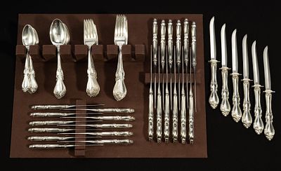 76 Pcs Towle 'Queen Elizabeth I' Sterling Silver Flatware. DESCRIPTION: Includes (12) dinner 