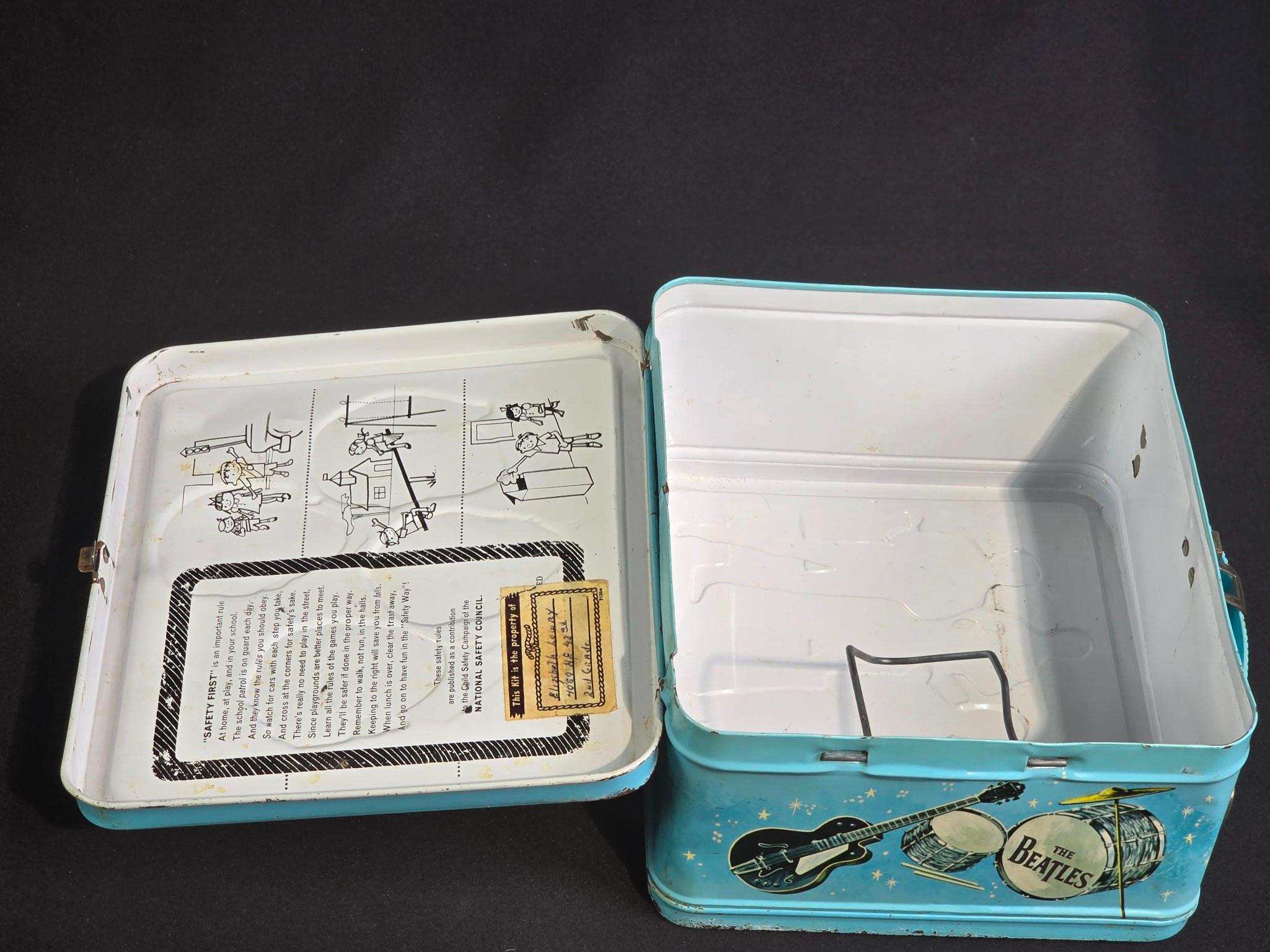 Lot 17 - 1965 The Beatles Lunchbox | Cordier Auctions