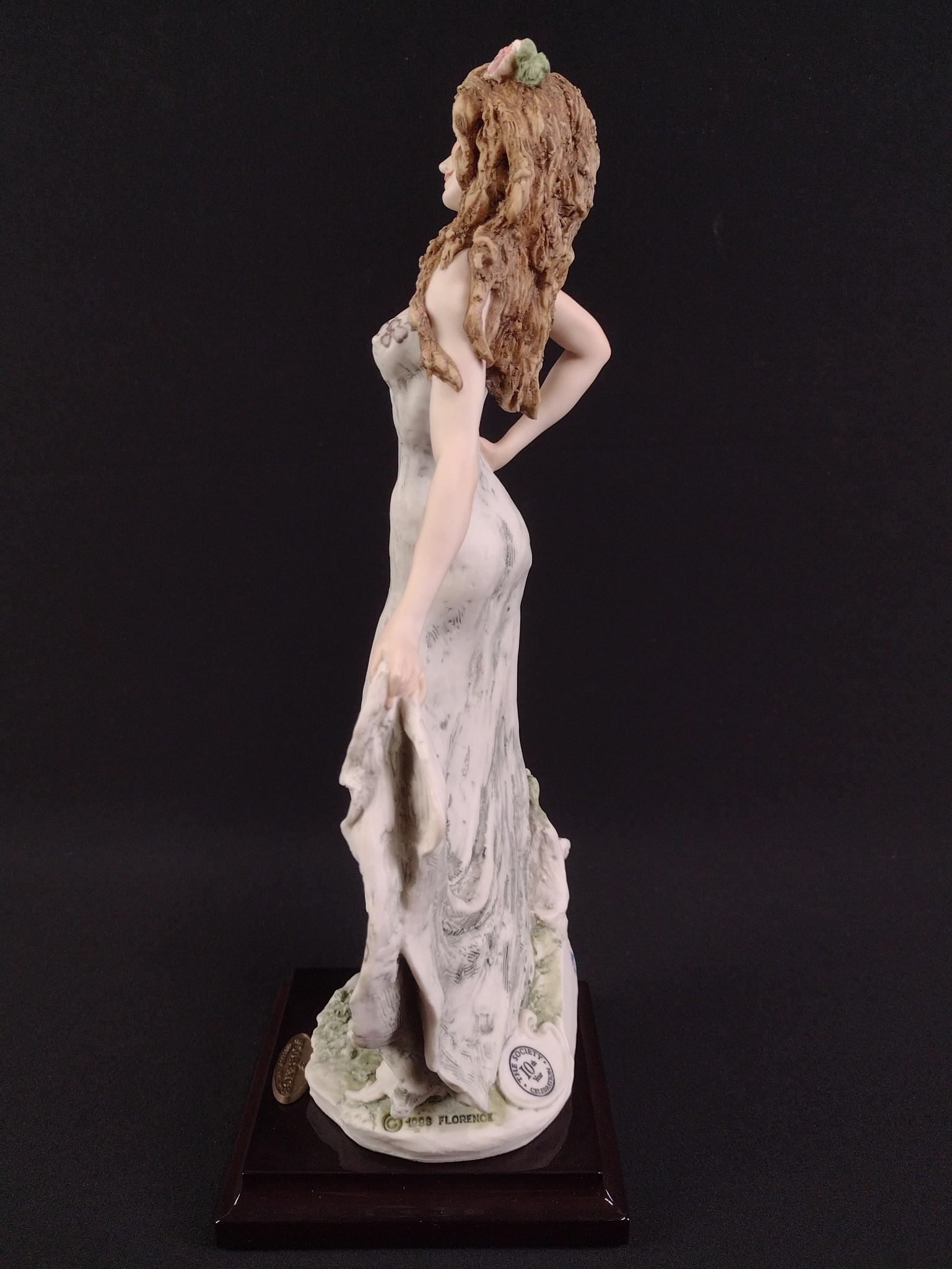 Lot 6 - Giuseppe Armani 1998 Florence Celebration Figurine