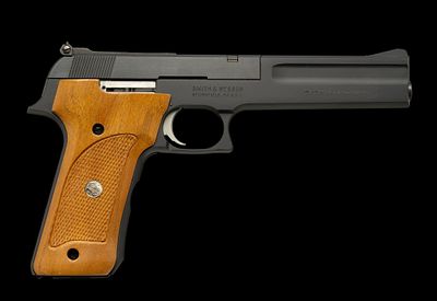 Smith & Wesson Model 422 Semi Auto Pistol, Caliber .22lr. Serial Number: TFS1286 Design: The