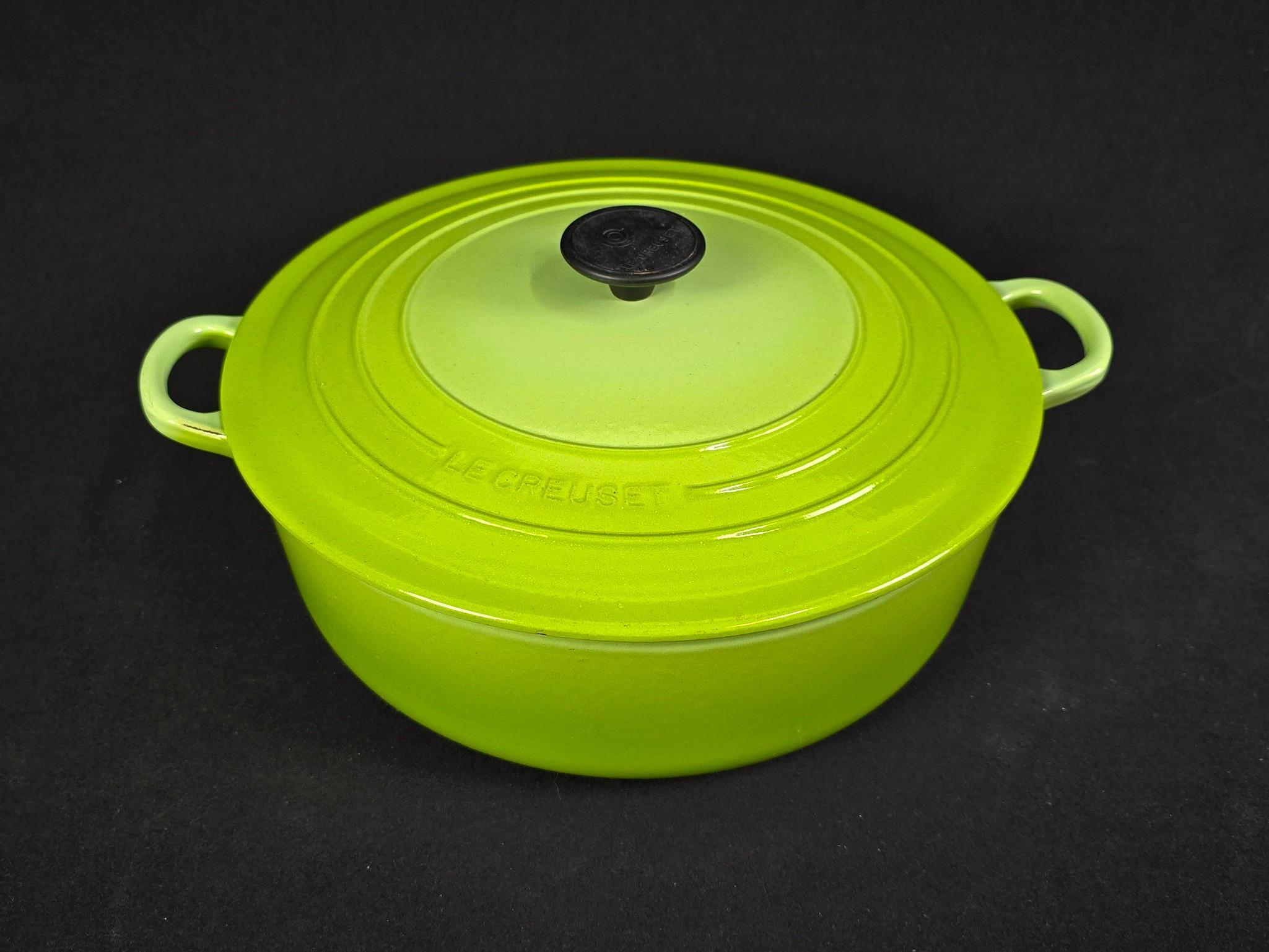 Lot 46 - Le Creuset 6-3/4 Qt Kiwi Round Wide Dutch Overn | Cordier