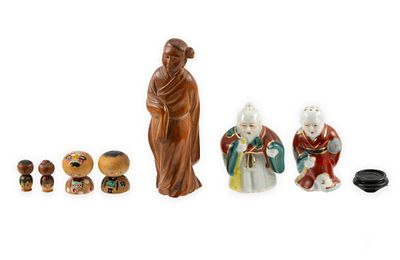 7 Asian Figurines incl. Kokeshi Dolls. DESCRIPTION: Also includes boxwood figurines and 2