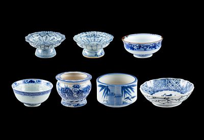 7 Blue & White Asian Porcelain Pcs. DESCRIPTION: Includes bowls, plates, planter. Designs