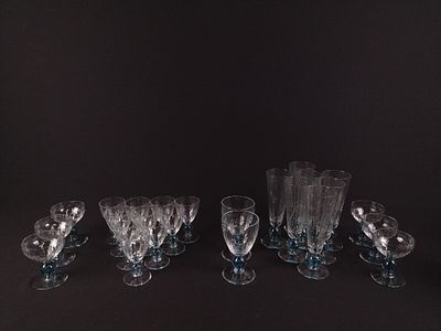 25 Bryce Glass Stemware. 4-1/4" to 8-1/4" high.