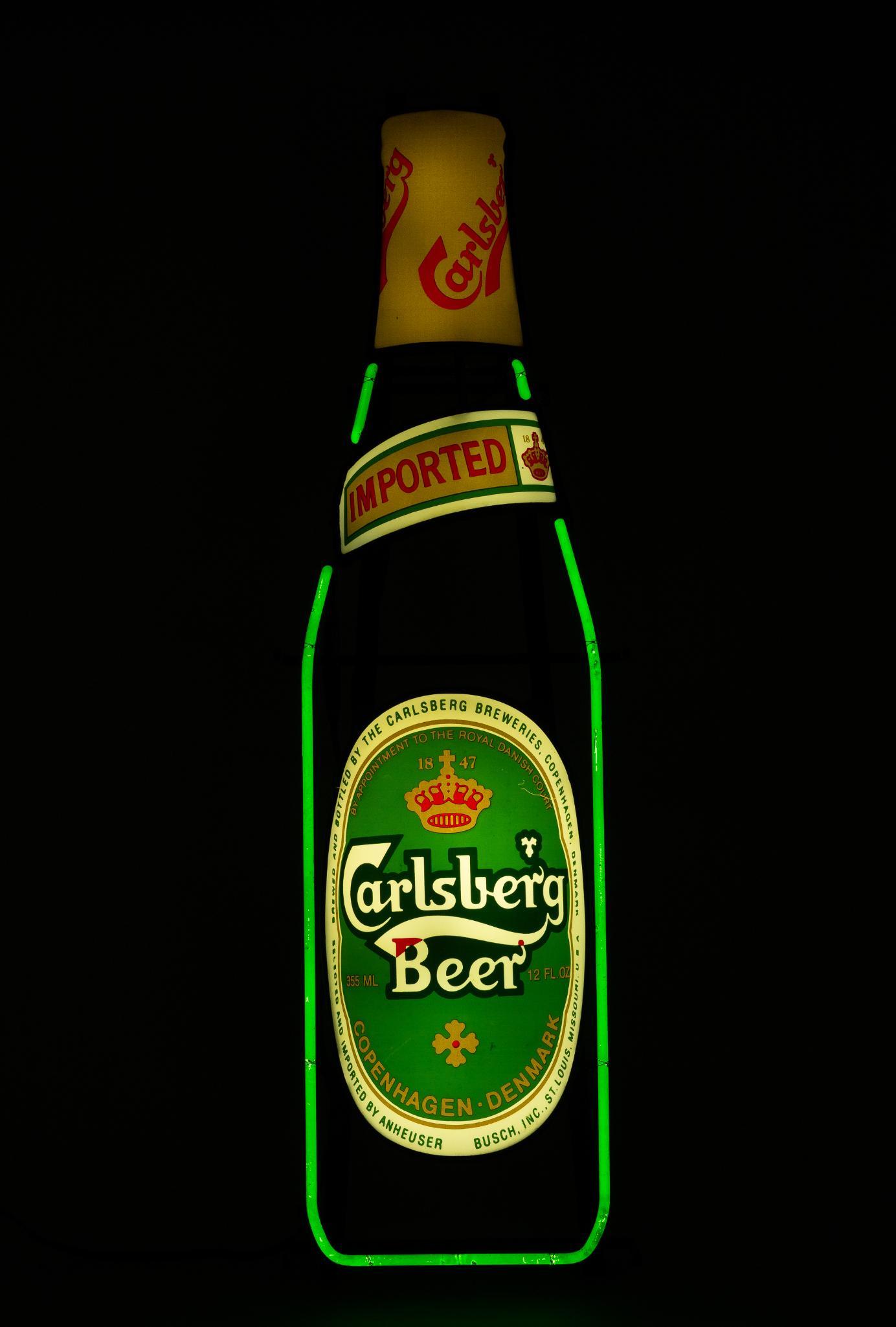 Lot 214 - Carlsberg Beer Bottle Neon Sign | Cordier Auctions