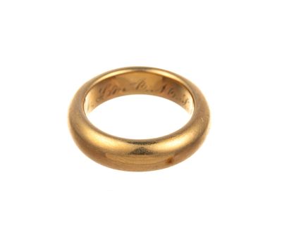 Antique 14K Gold Ring. A heavy band from 1911 with dedication and date inside. Size 5 and weighs 