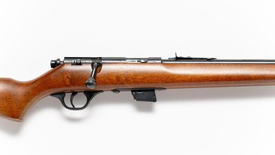 Glenfield Marlin Model 25 .22 S, L, & LR Rifle. A Glenfield 25 bolt action .22 short, long and 