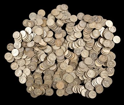 Four Hundred Eighteen Washington Silver Quarters. All are 1964 or earlier.
