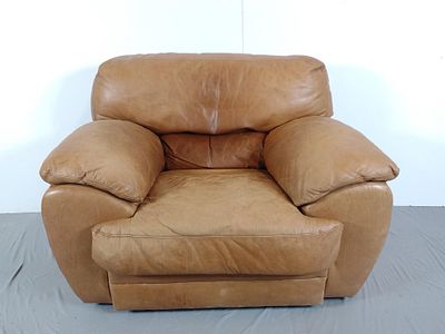 Viewpoint Leather Works Oversized Leather Arm Chair. NOT ELIGIBLE FOR IN-HOUSE SHIPPING: See 