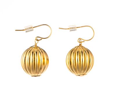 14K Gold Earrings. One pair of fluted ball drop earrings in yellow gold. The balls are 5/8" 