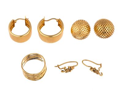 14K Gold Jewelry. Three earring pairs include one antique twisted-wire pair with damage. The 