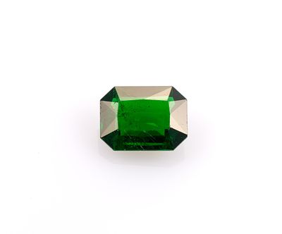 Unmounted Tsavorite. Fancy, 2.00 carats. From a selection of fine gemstones of a retiring GIA 