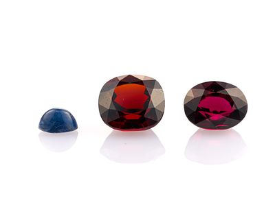 3 Unmounted Gemstones. Includes (1) Rhodolite Garnet, oval, 3.85 carats, VVS2, no treatment; (2) 