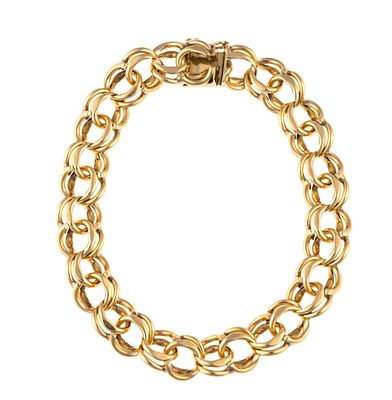 14K Gold Bracelet. An 8" bracelet with double links often used for charm bracelets. Nice heavy 