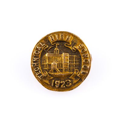 10K Gold Antique Pin. 1923 Technical High School yellow gold pin. The weight is 3.4 grams.