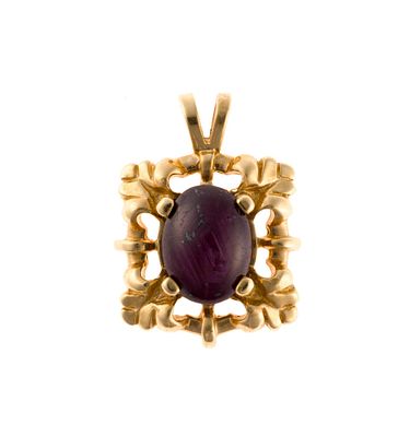 14K Yellow Gold Star Ruby Pendant. A yellow gold pendant with star ruby, 3/4" length including 