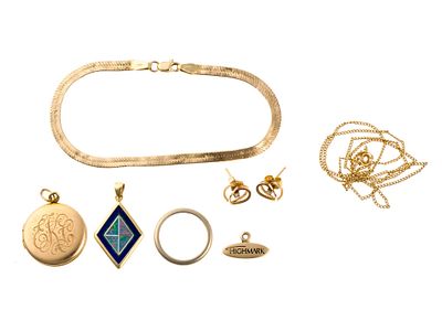 14K Gold Jewelry. A locket with monogram and date, marked 14k, A 7" herringbone chain bracelet 